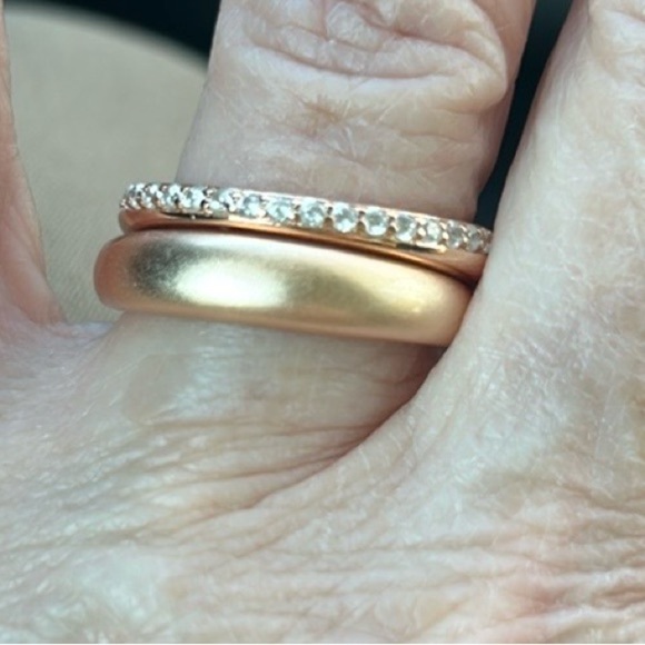 Kendra Scott Colette Ring Set Of 2 In Rose Gold color. Size 7 - Picture 1 of 3